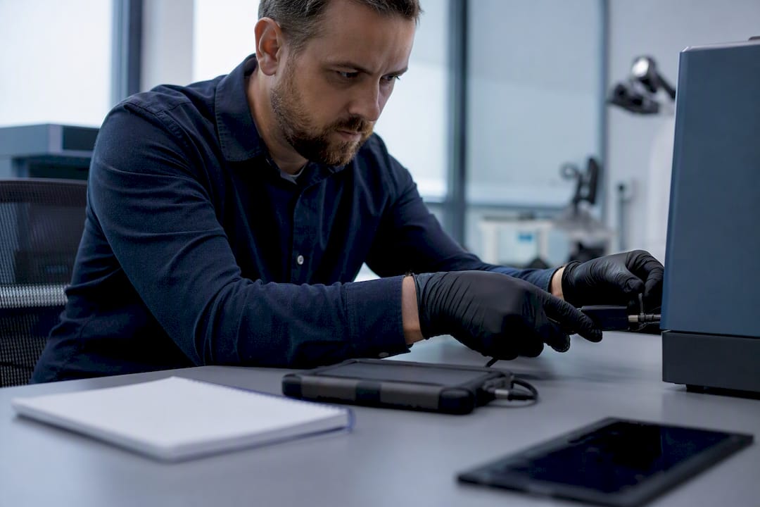 Forensic technician wiring recovery device